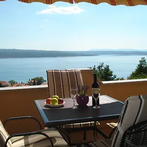 https://apartments-crikvenica.primorje-gorskikotar.com